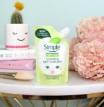 Simple Kind To Skin Hydrating Light Moisturiser MINI PACK Pouch 50ml - Image 2